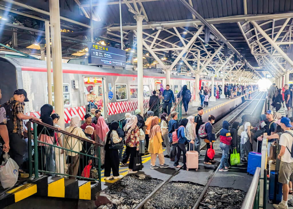 Yogyakarta Railway Station platforms