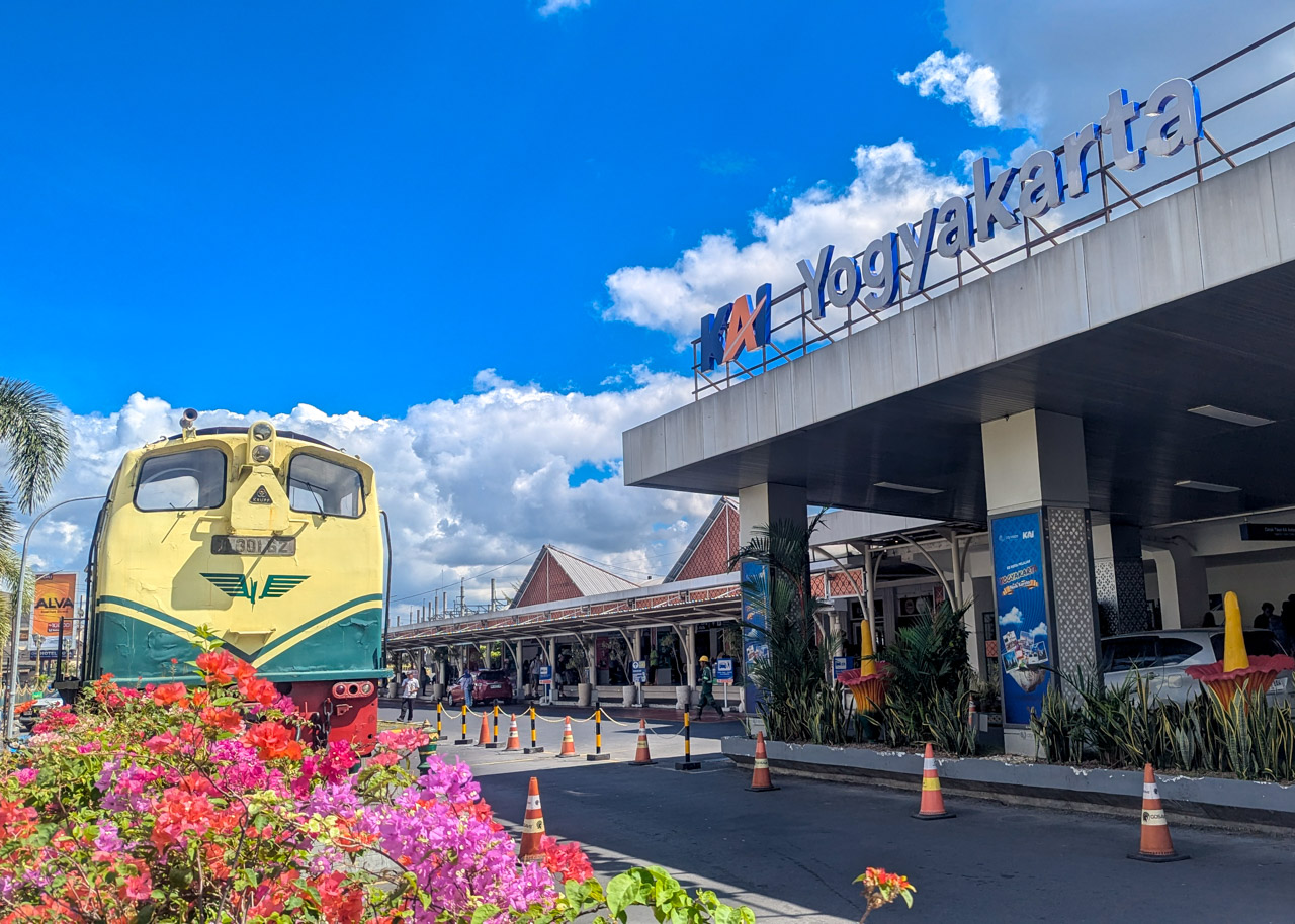 Yogykarta Railway Station